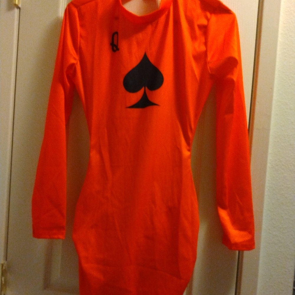 Ace a Queen mini dress